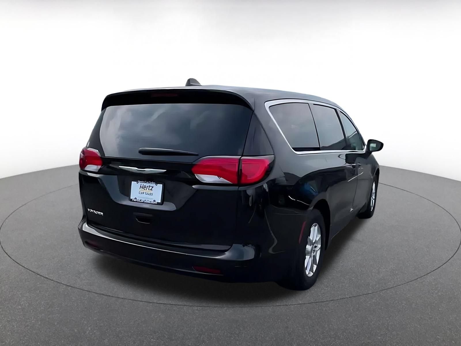 Thumbnail: 2024 Chrysler Voyager - 11