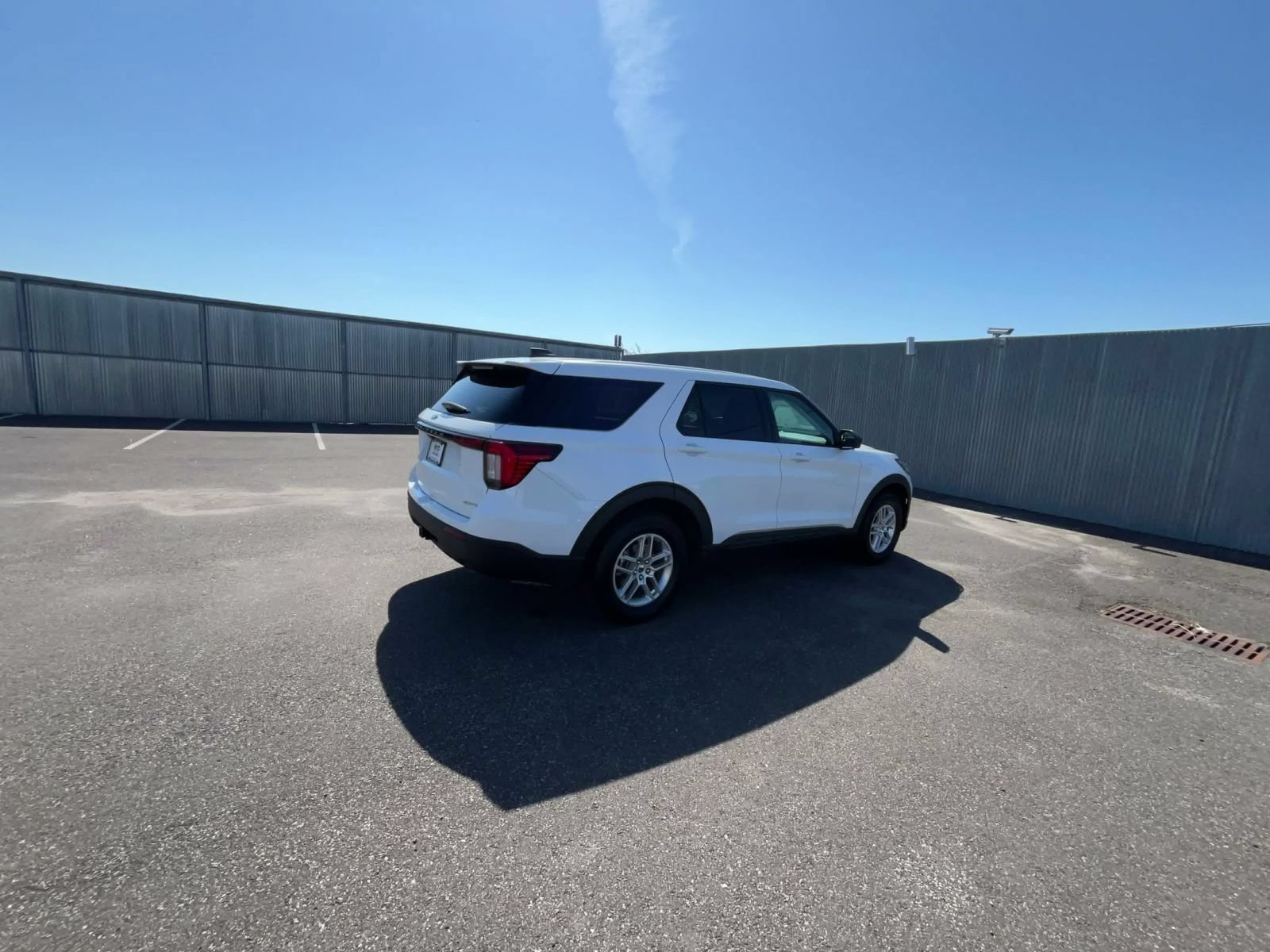 Thumbnail: 2026 Ford Explorer - 14
