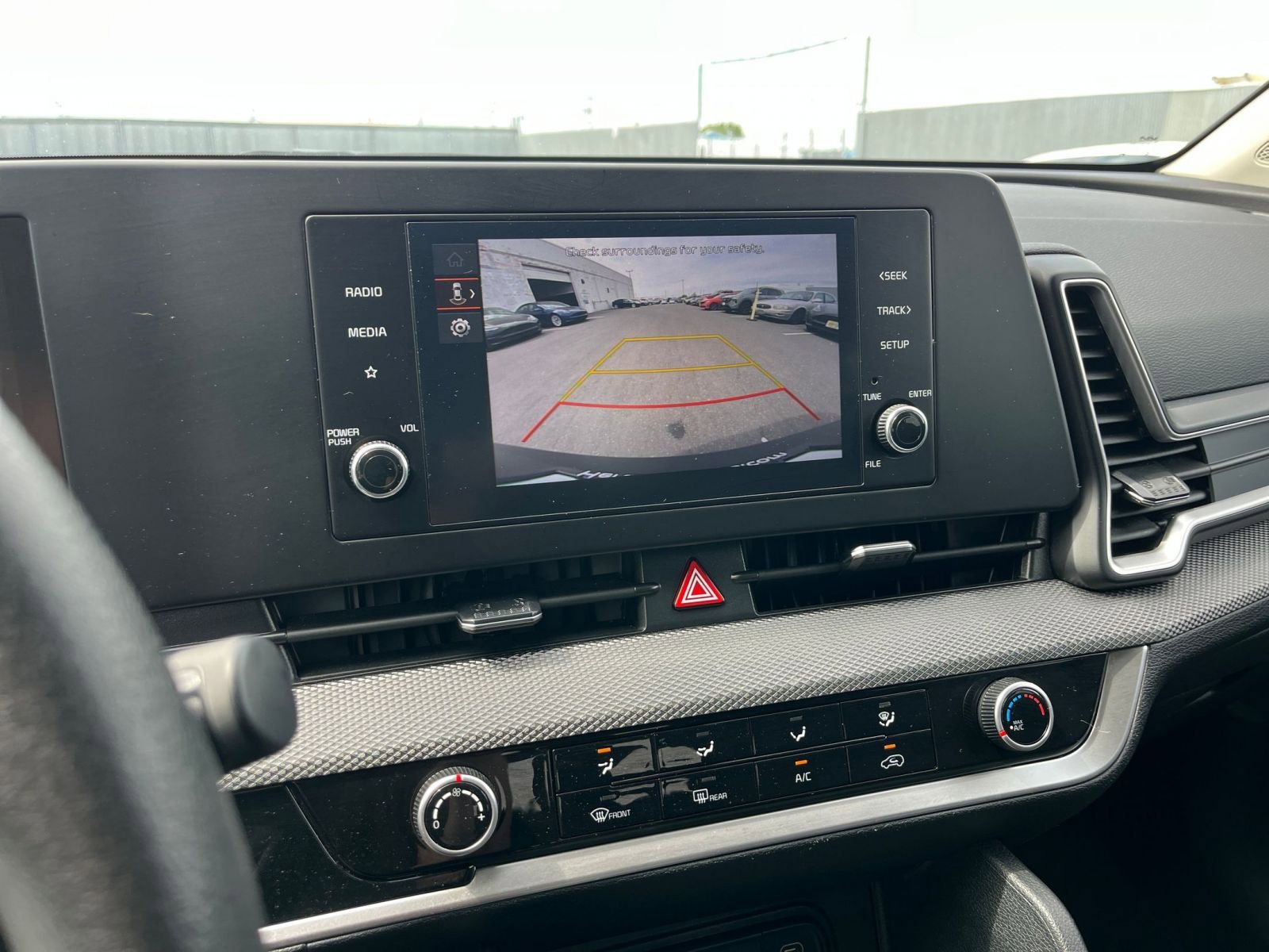 Thumbnail: 2025 Kia Sportage - 20