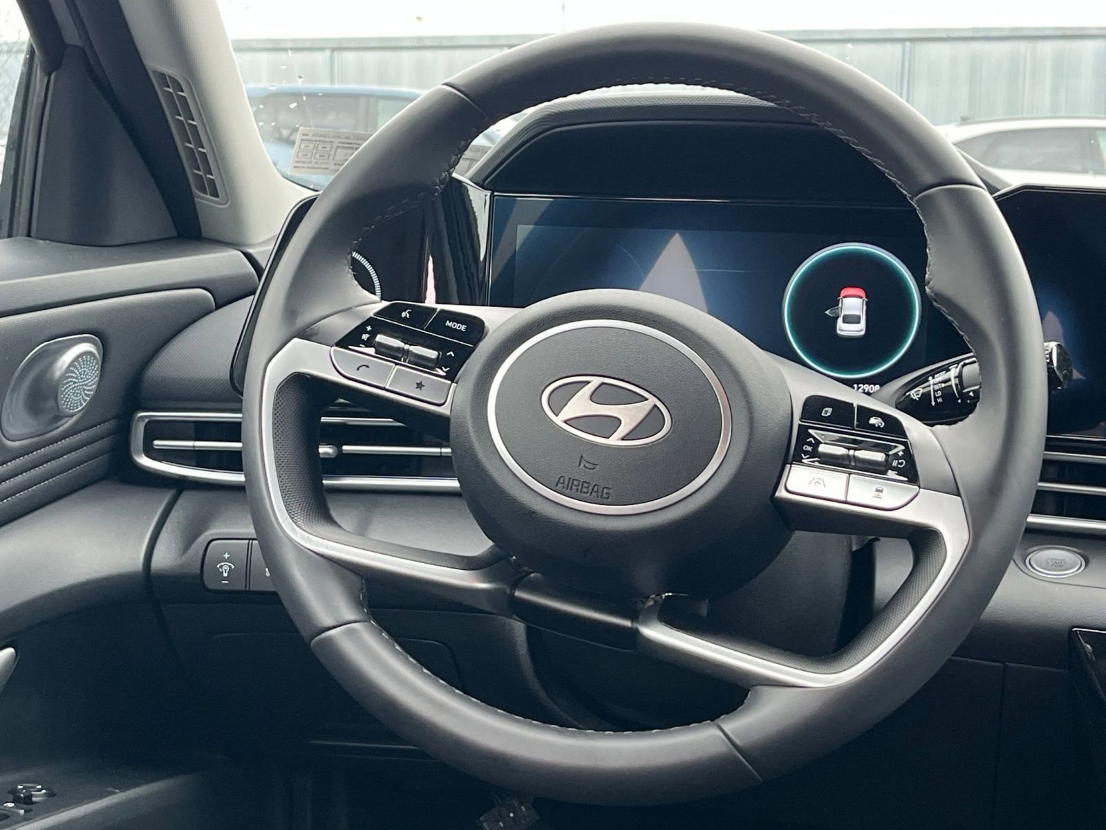 Thumbnail: 2025 Hyundai Elantra - 28