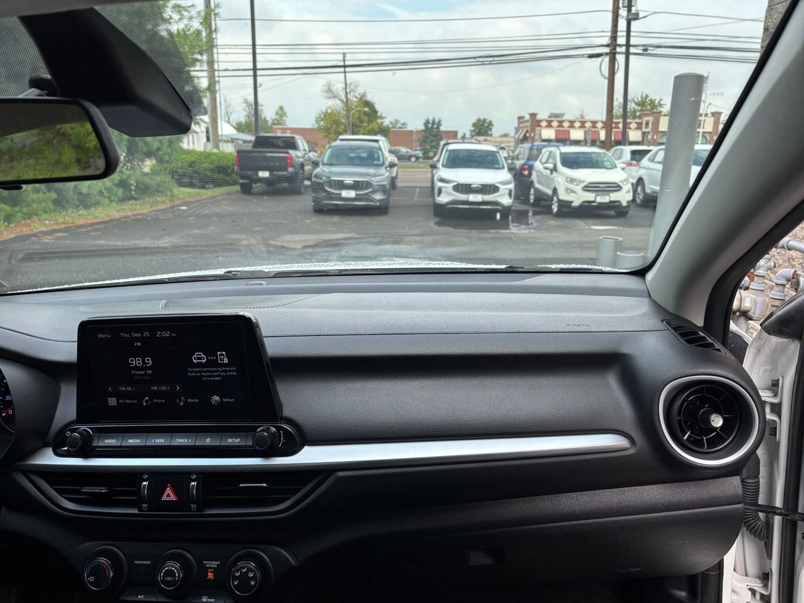 Thumbnail: 2024 Kia Forte - 35