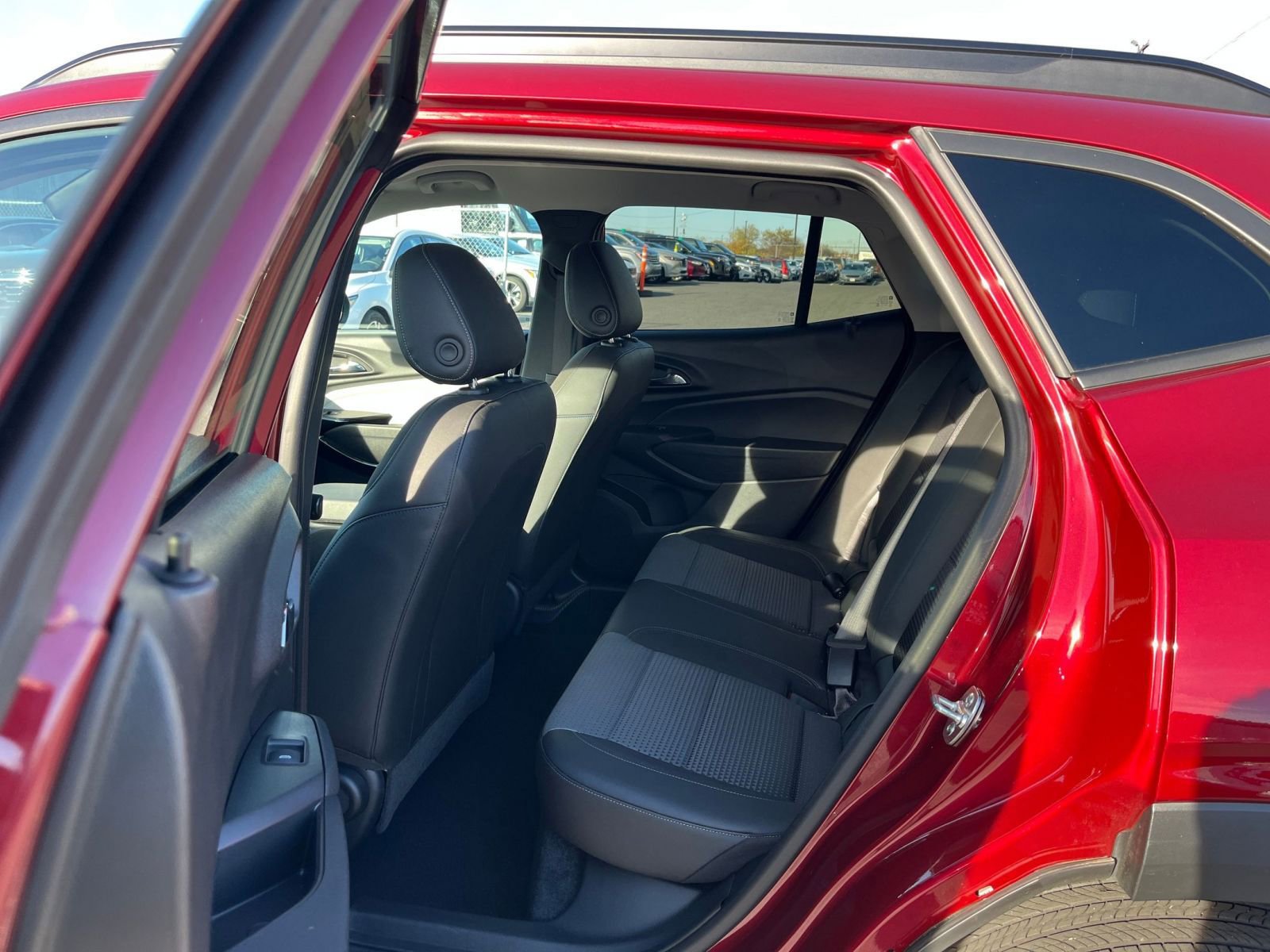 Thumbnail: 2025 Chevrolet Trax - 25