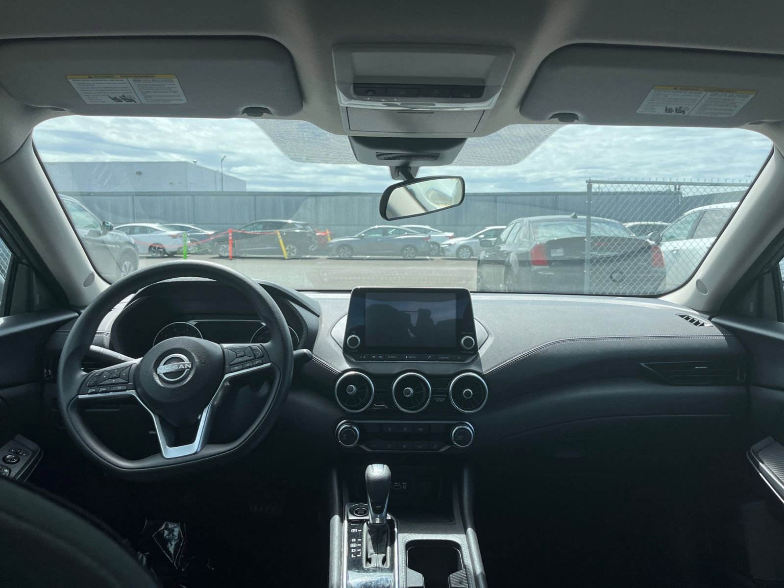 Thumbnail: 2024 Nissan Sentra - 32