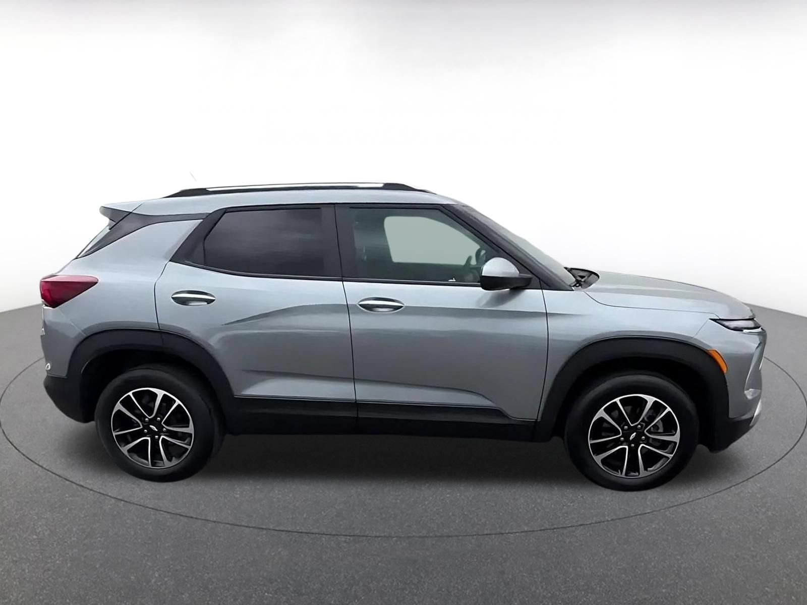Thumbnail: 2025 Chevrolet TrailBlazer - 16