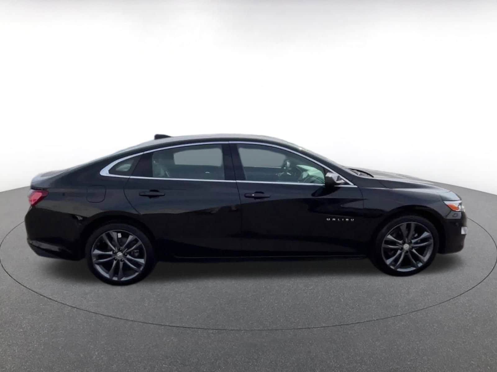 Thumbnail: 2024 Chevrolet Malibu - 16