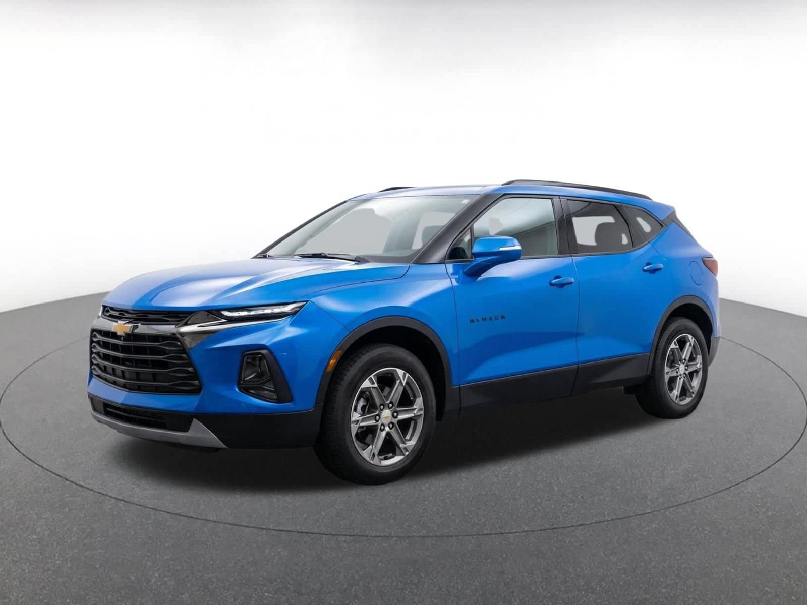 Thumbnail: 2026 Chevrolet Blazer - 3