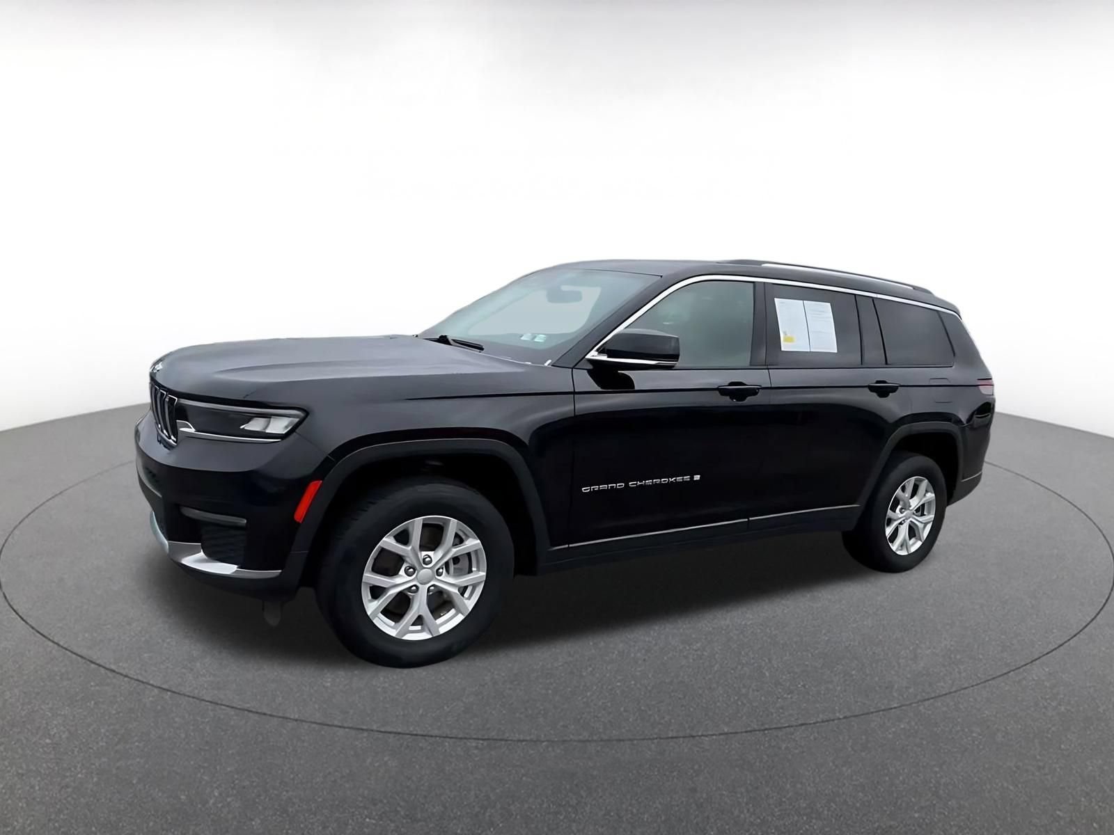 Thumbnail: 2023 Jeep Grand Cherokee - 7