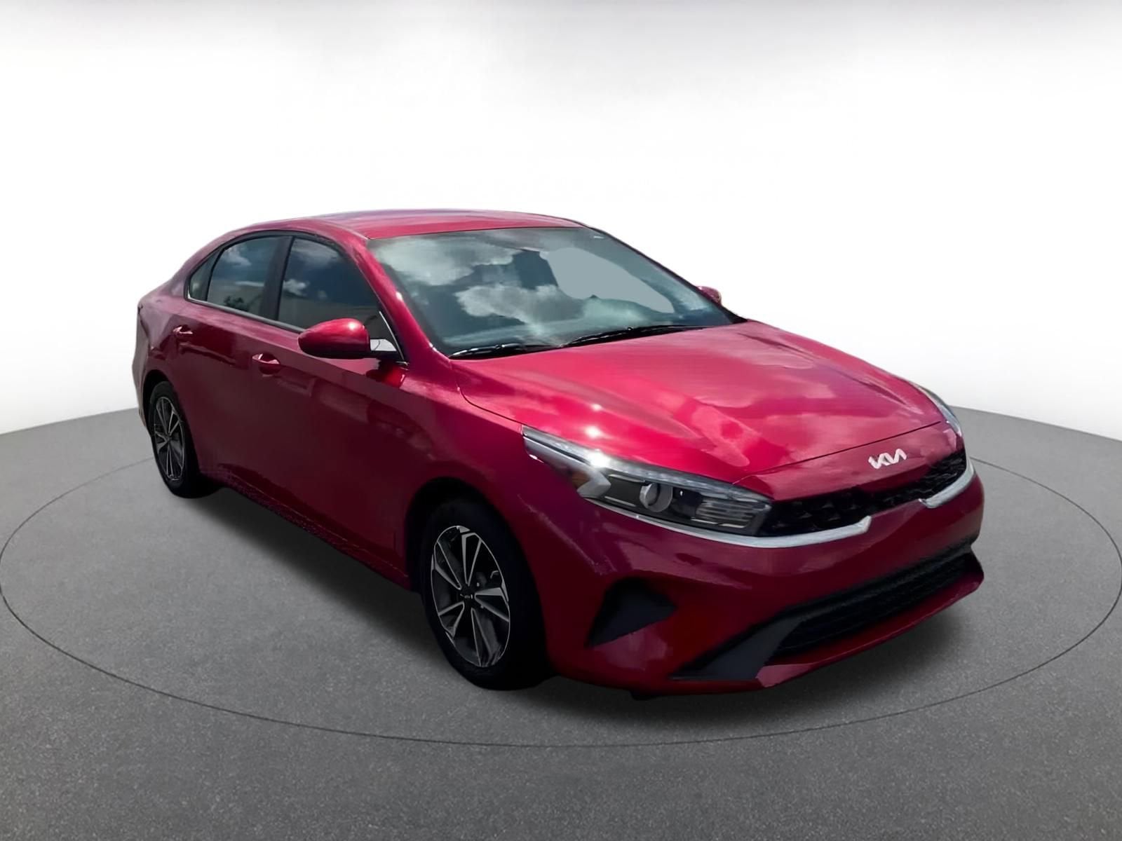 Thumbnail: 2024 Kia Forte - 3