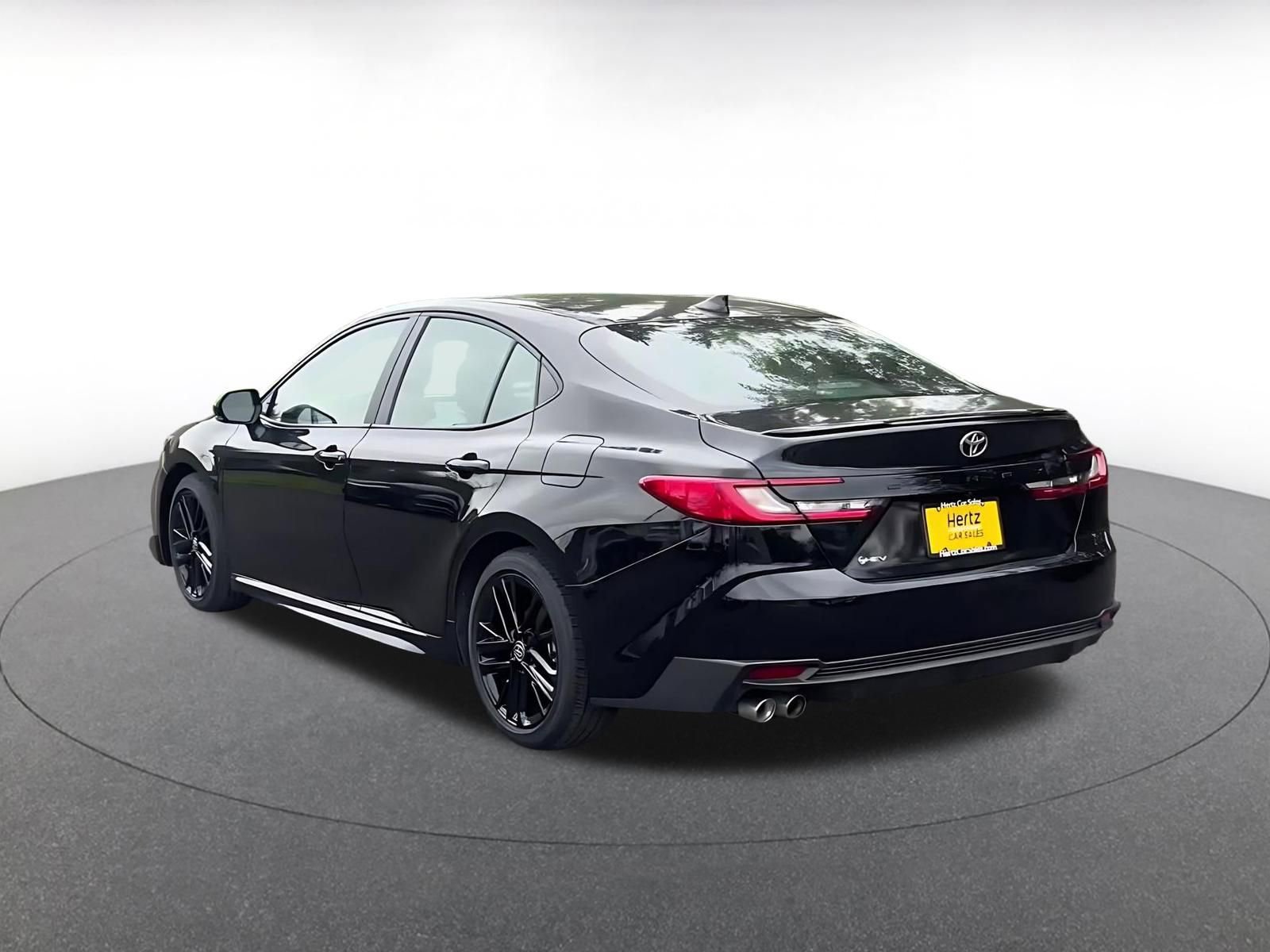 Thumbnail: 2025 Toyota Camry - 11