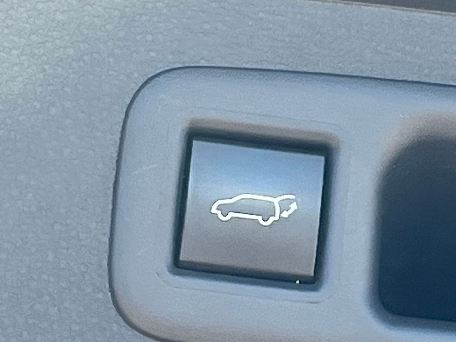 Thumbnail: 2025 Toyota Highlander - 23