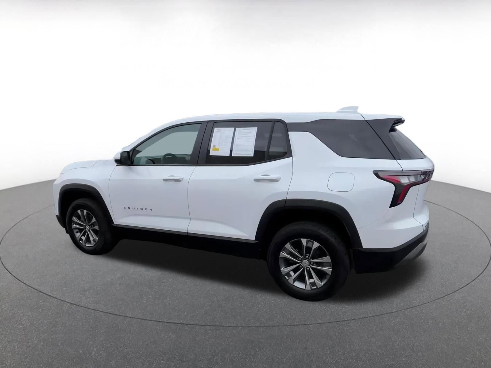 Thumbnail: 2025 Chevrolet Equinox - 10