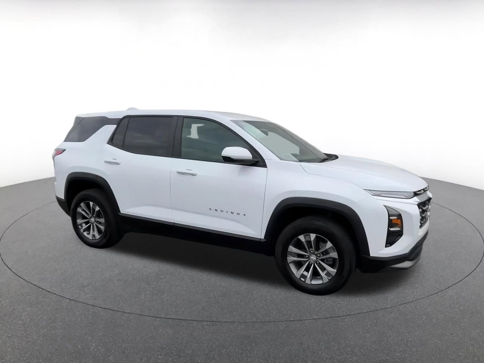 Thumbnail: 2025 Chevrolet Equinox - 2