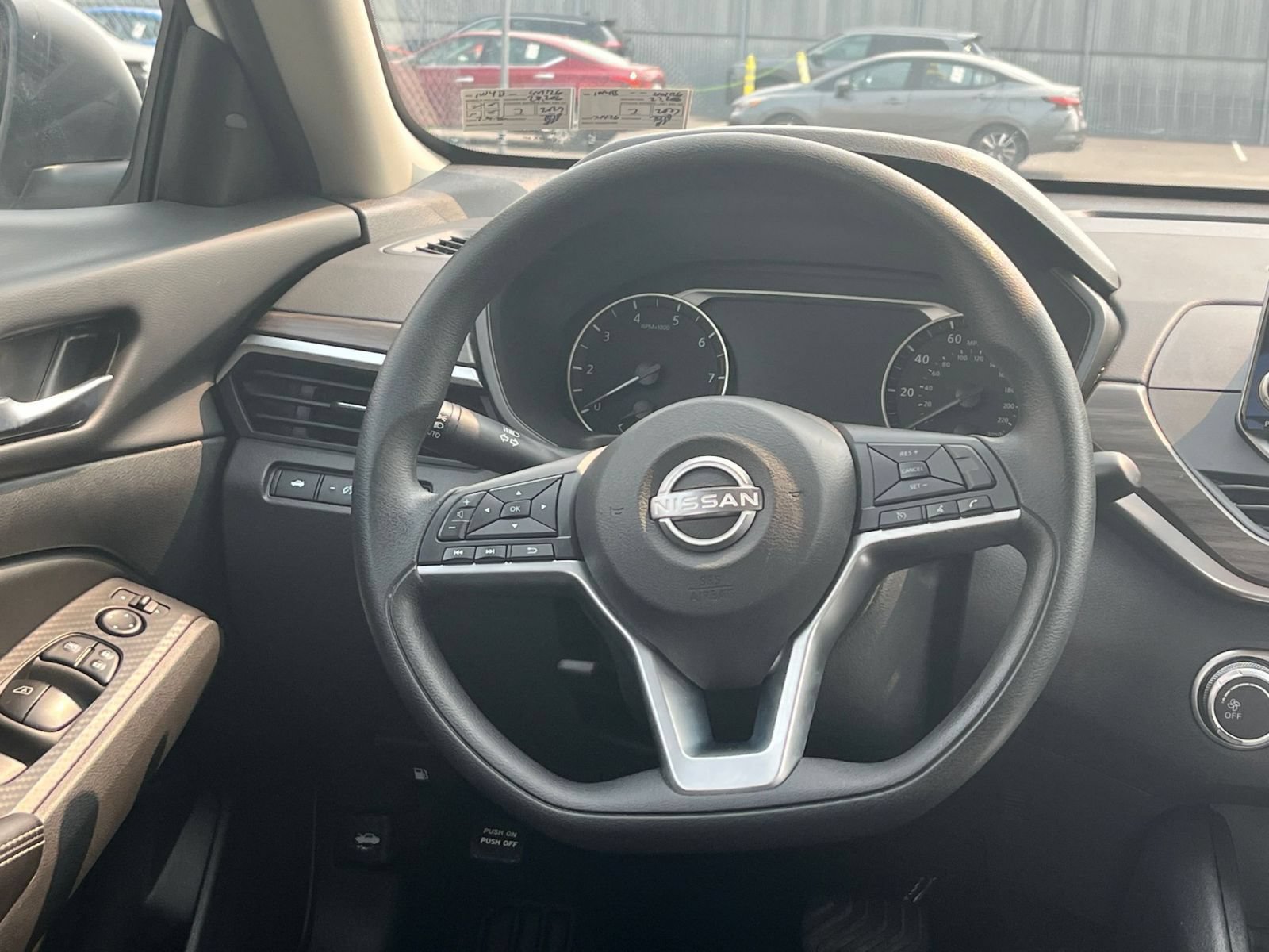 Thumbnail: 2025 Nissan Altima - 24