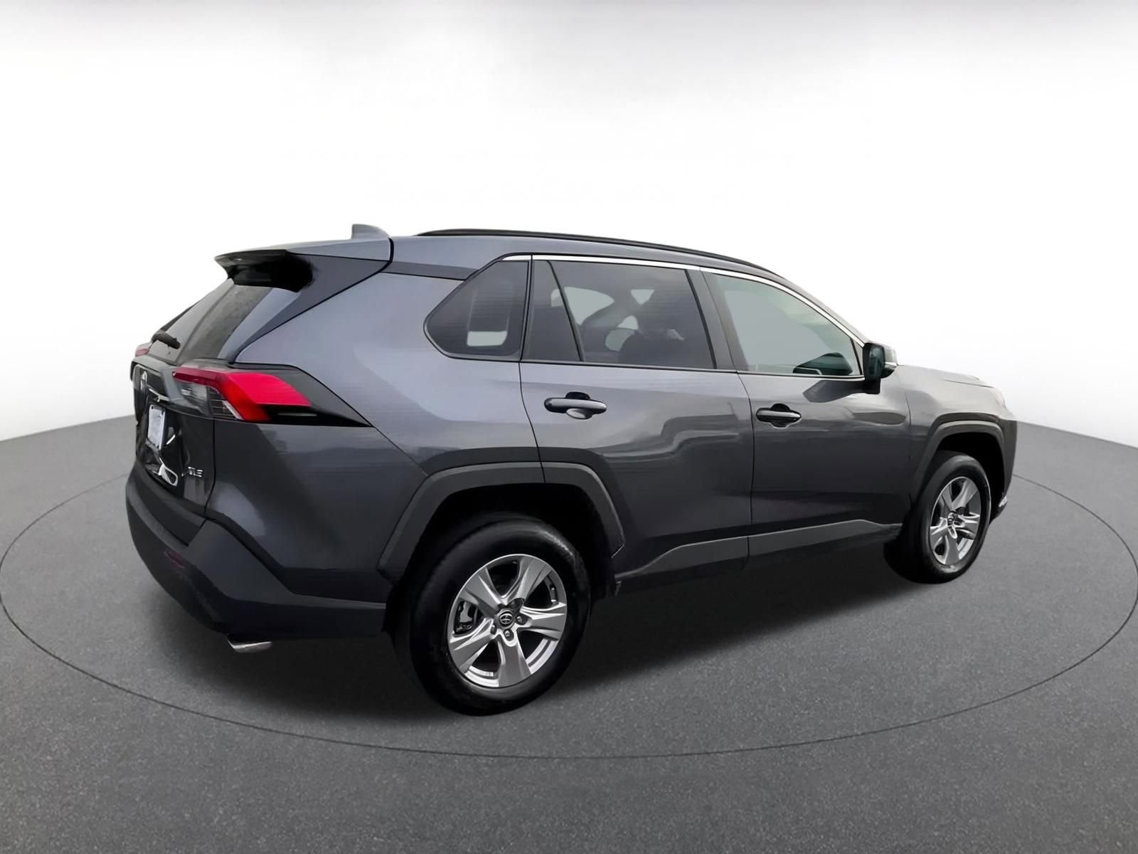 Thumbnail: 2025 Toyota RAV4 - 15