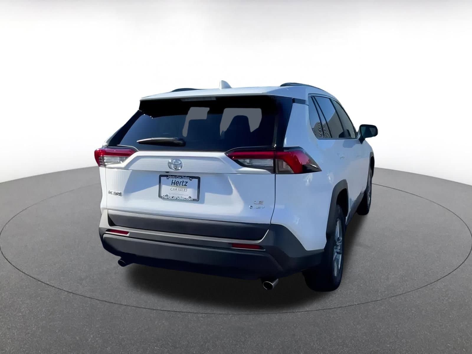 Thumbnail: 2025 Toyota RAV4 - 13