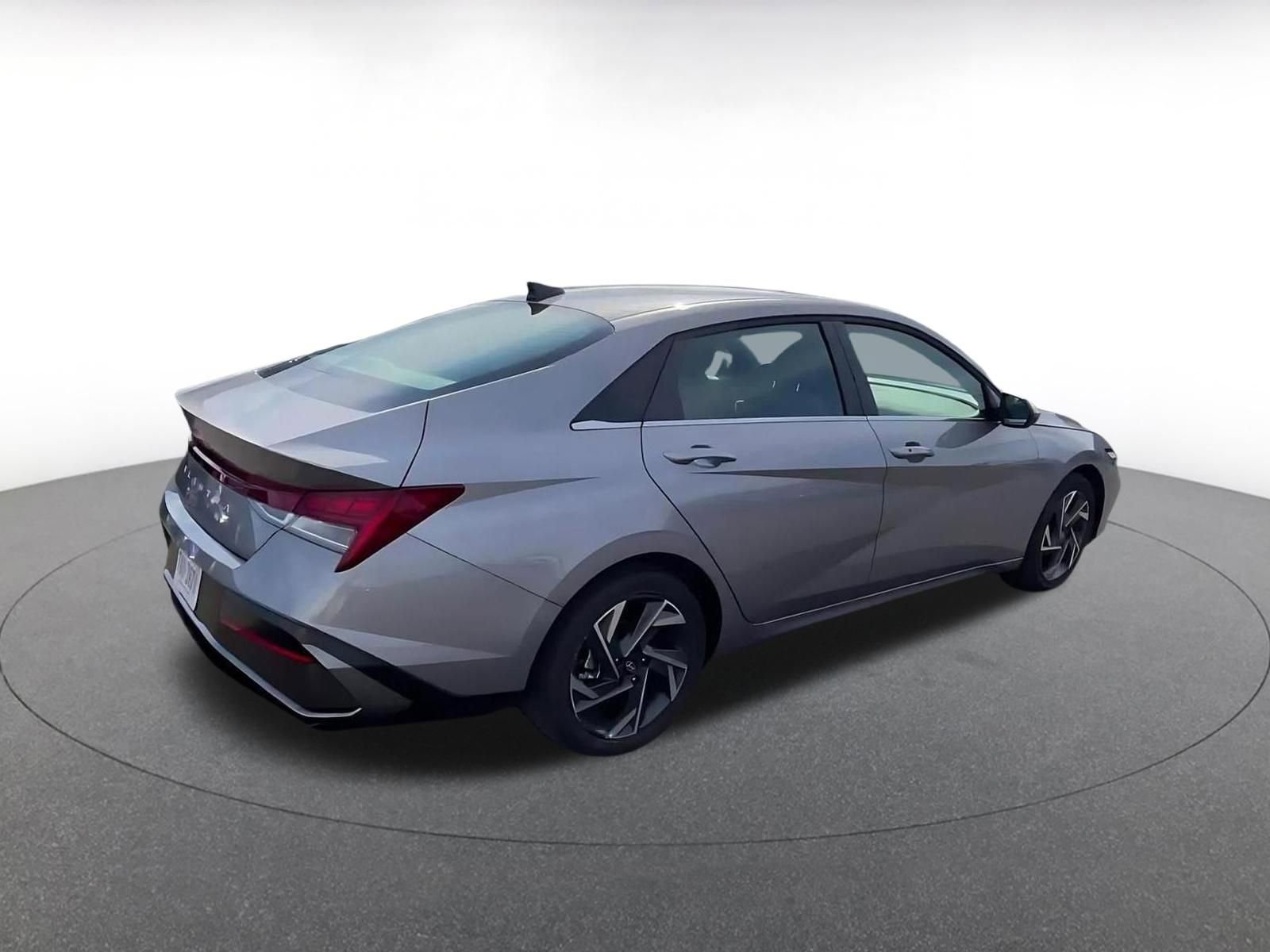 Thumbnail: 2025 Hyundai Elantra - 15