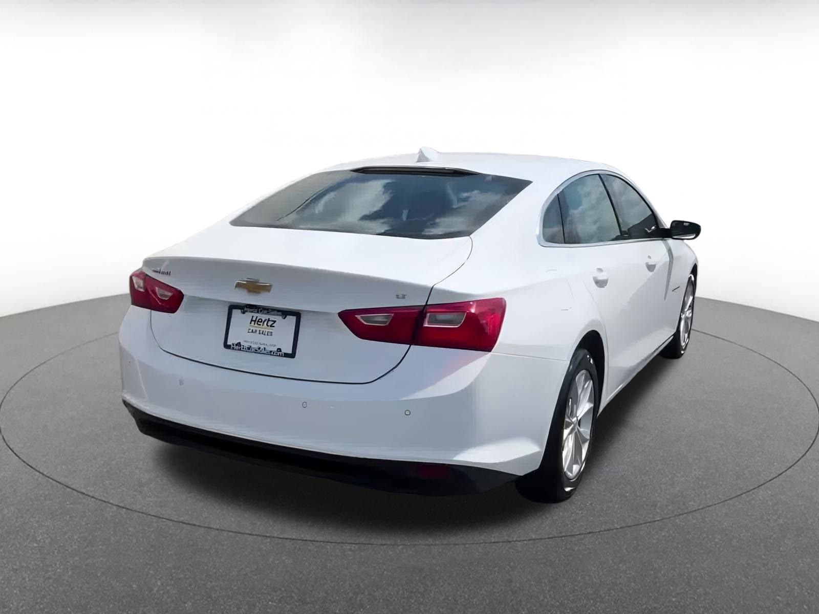 Thumbnail: 2024 Chevrolet Malibu - 13