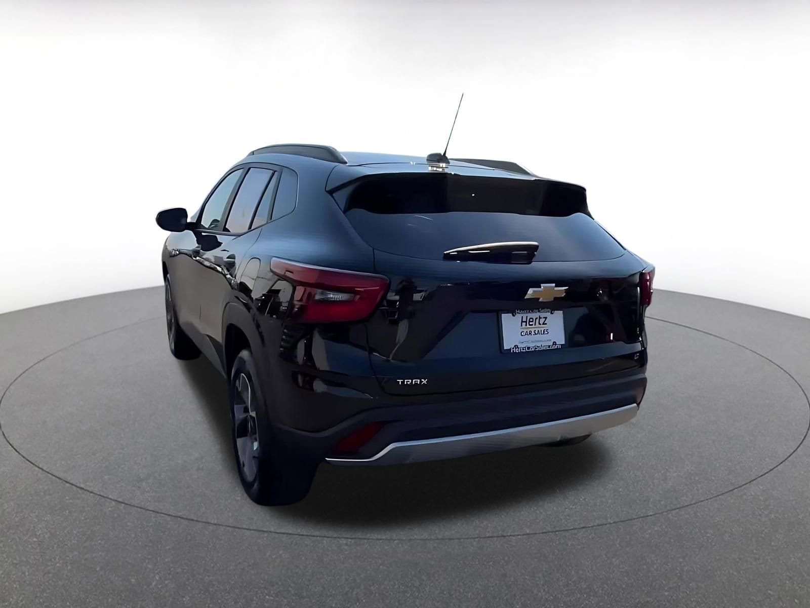 Thumbnail: 2025 Chevrolet Trax - 11