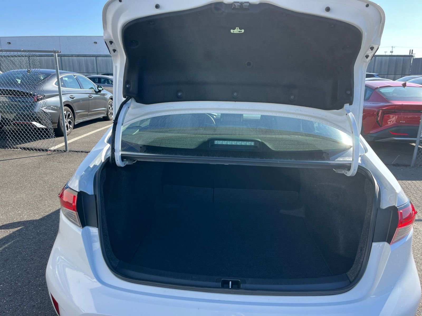 Thumbnail: 2025 Toyota Corolla - 30