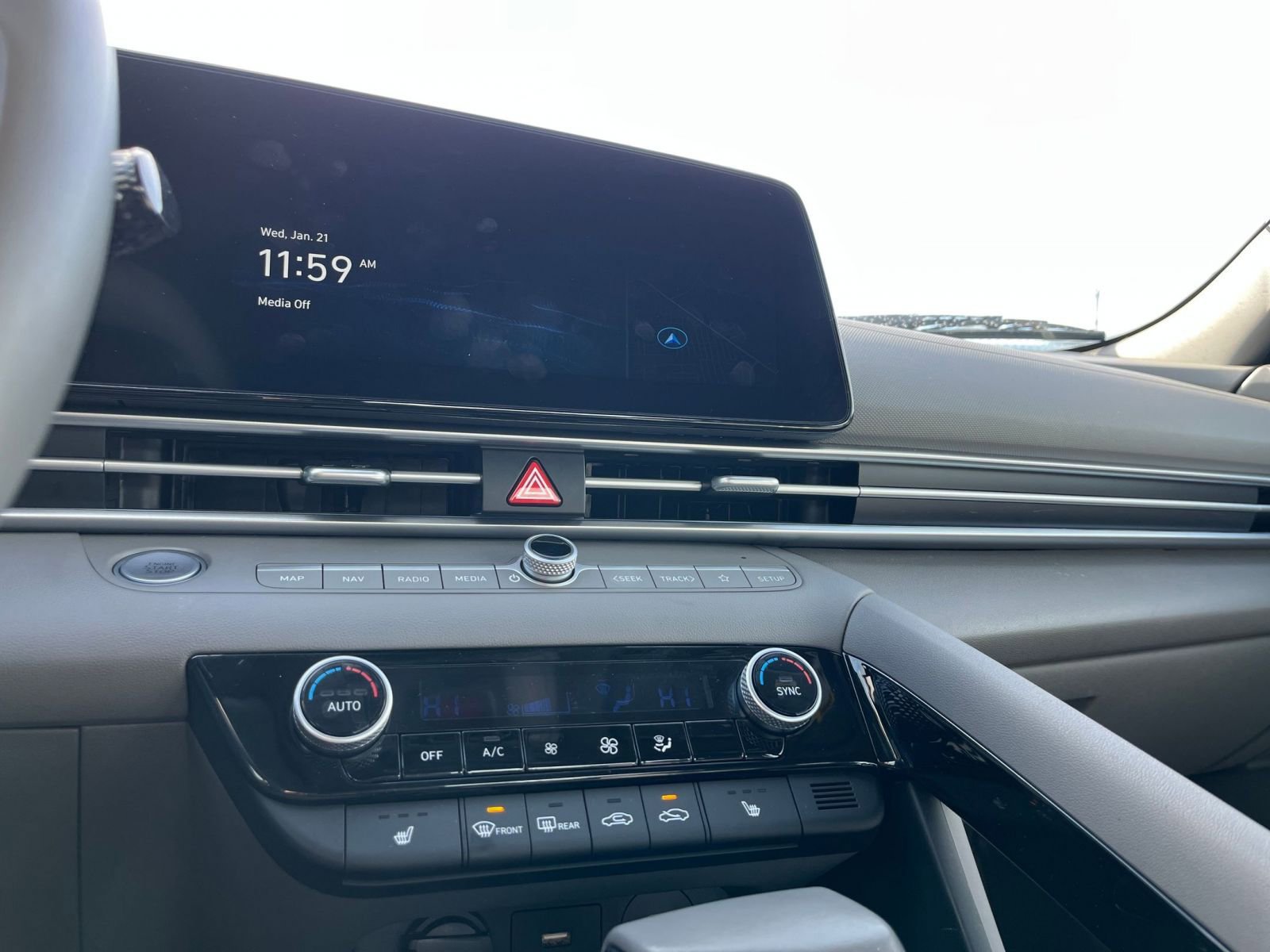 Thumbnail: 2025 Hyundai Elantra - 21