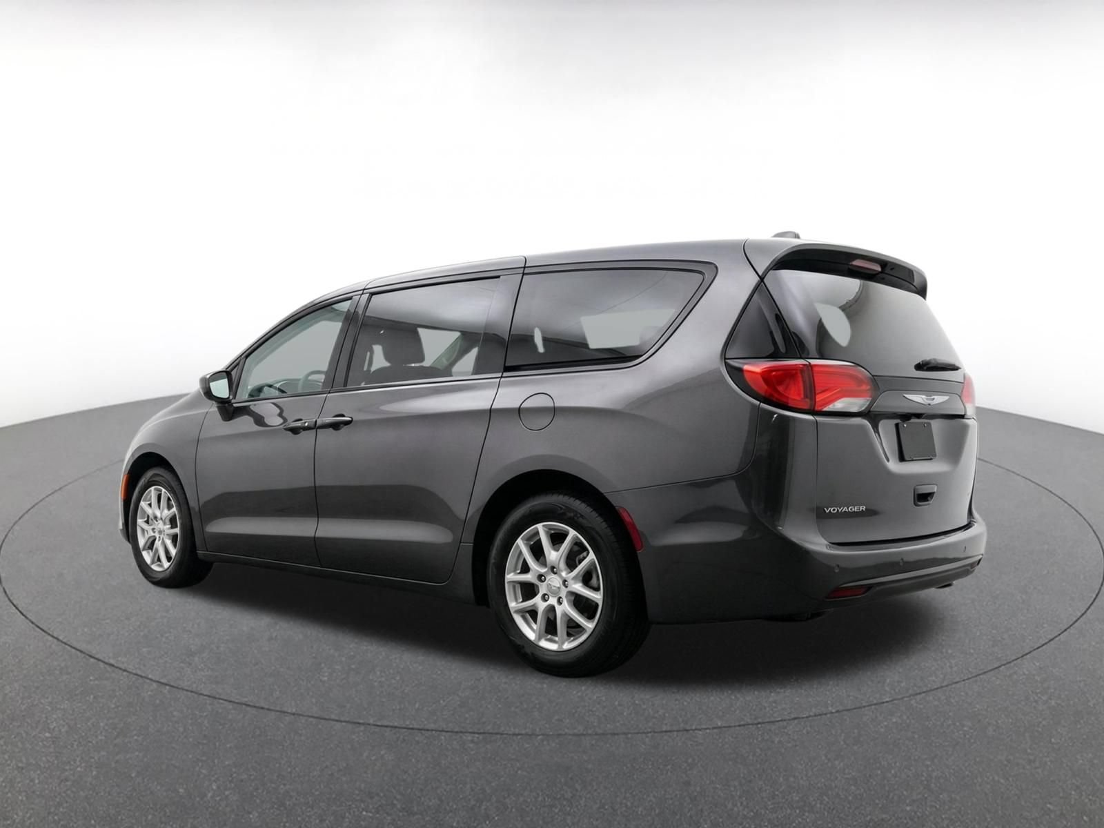 Thumbnail: 2024 Chrysler Voyager - 6