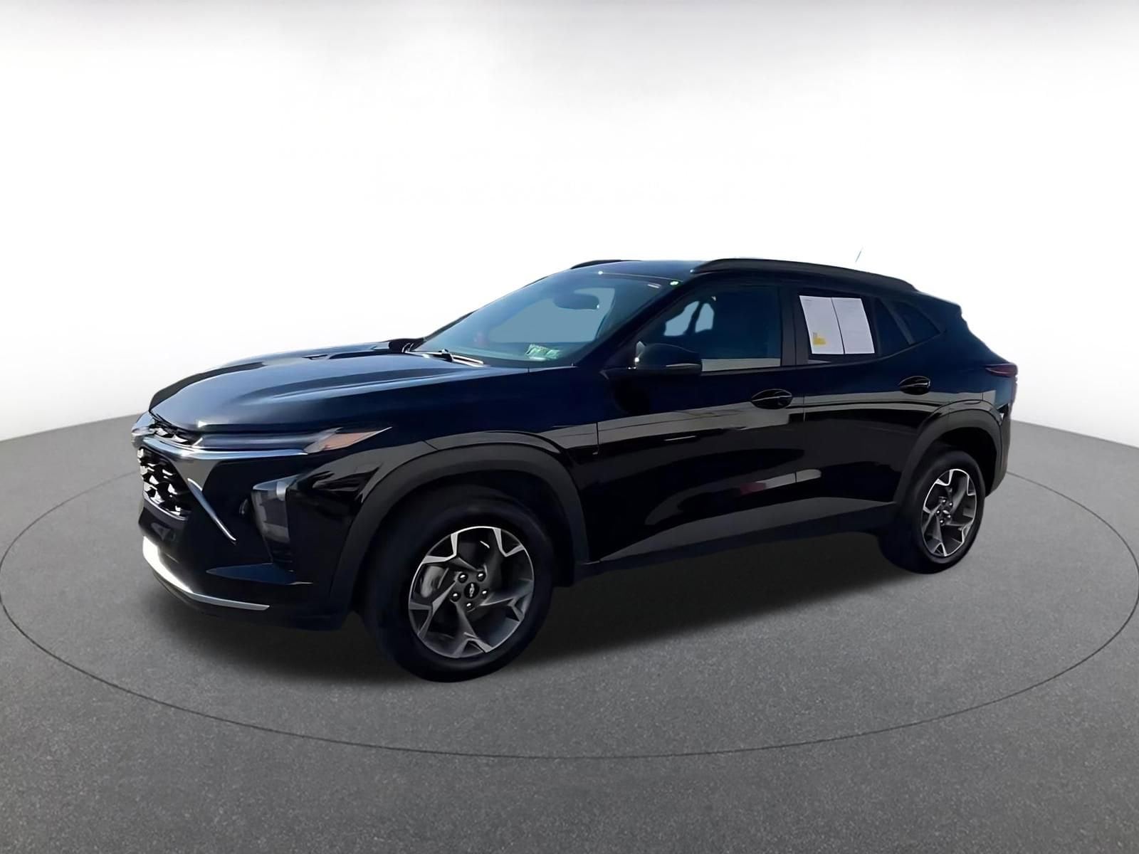 Thumbnail: 2025 Chevrolet Trax - 7