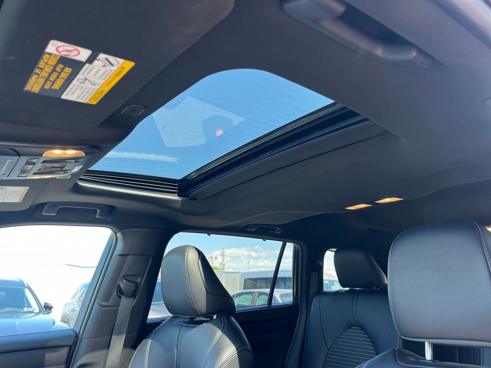 Thumbnail: 2025 Toyota Highlander - 30