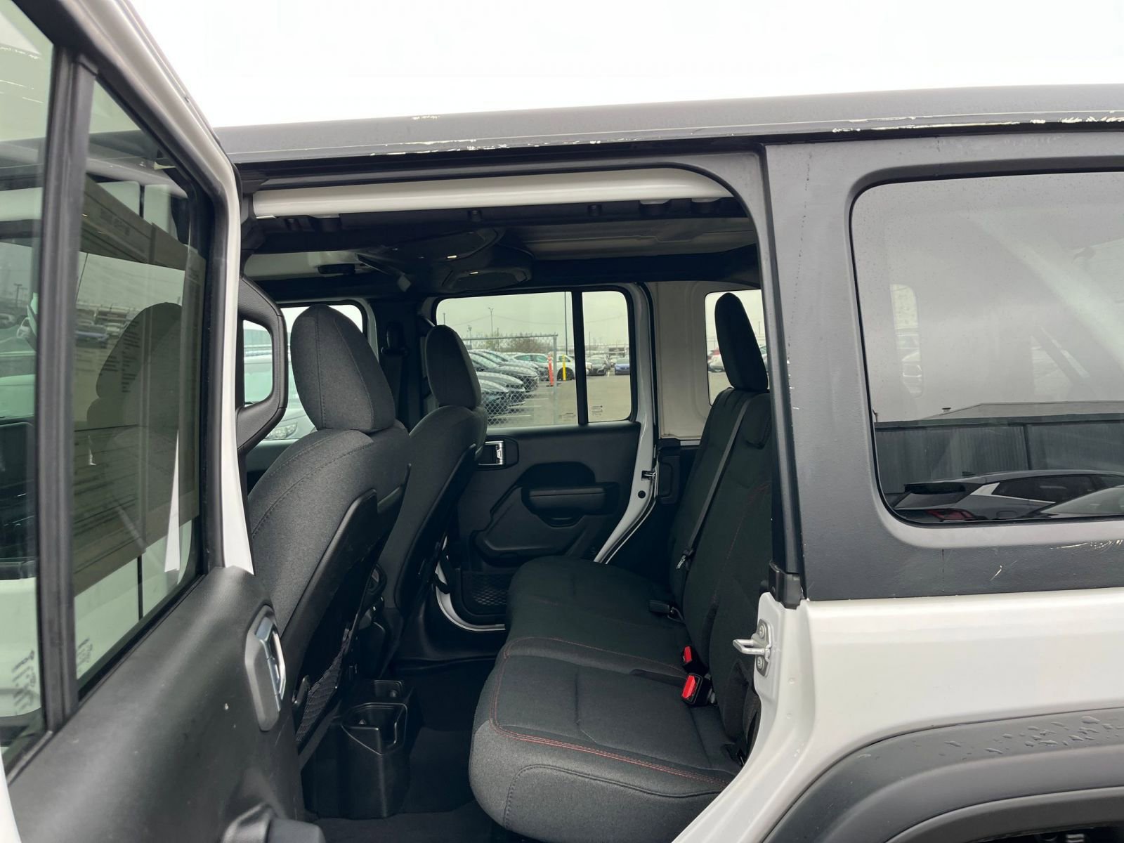 Thumbnail: 2025 Jeep Wrangler - 25