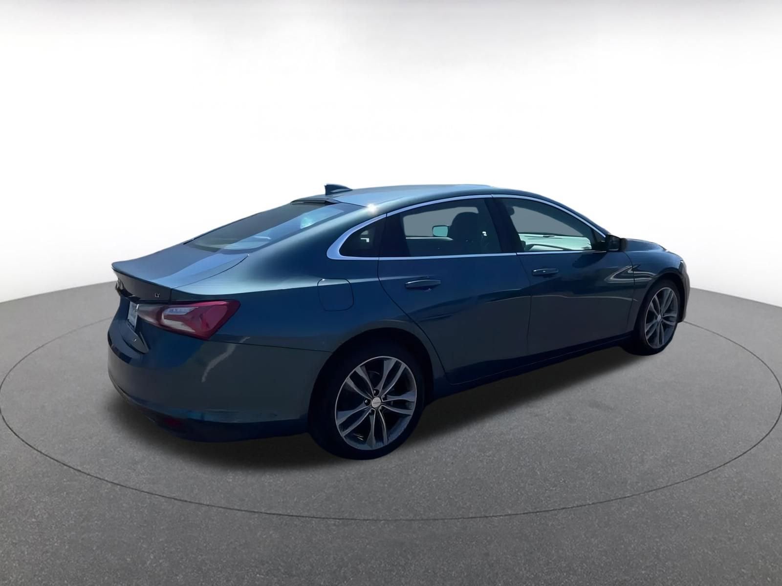 Thumbnail: 2024 Chevrolet Malibu - 15