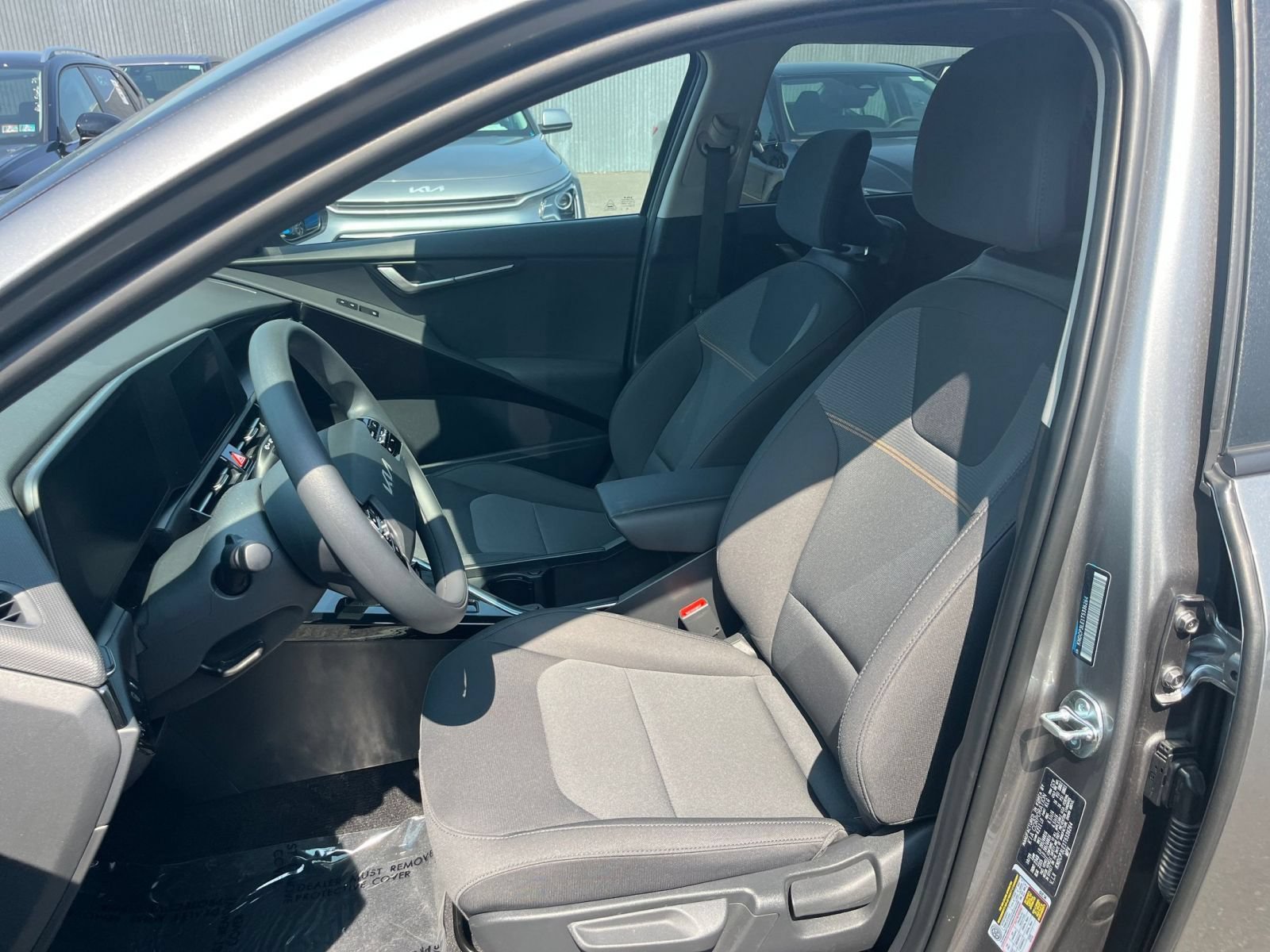 Thumbnail: 2026 Kia Niro - 34