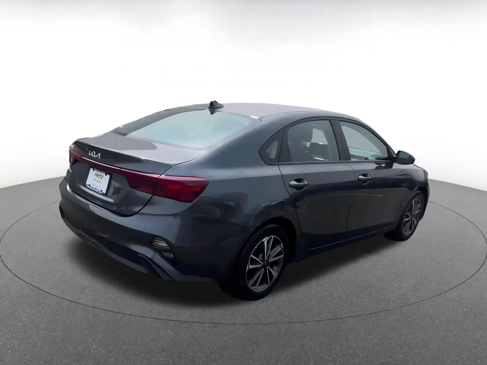 Thumbnail: 2023 Kia Forte - 15