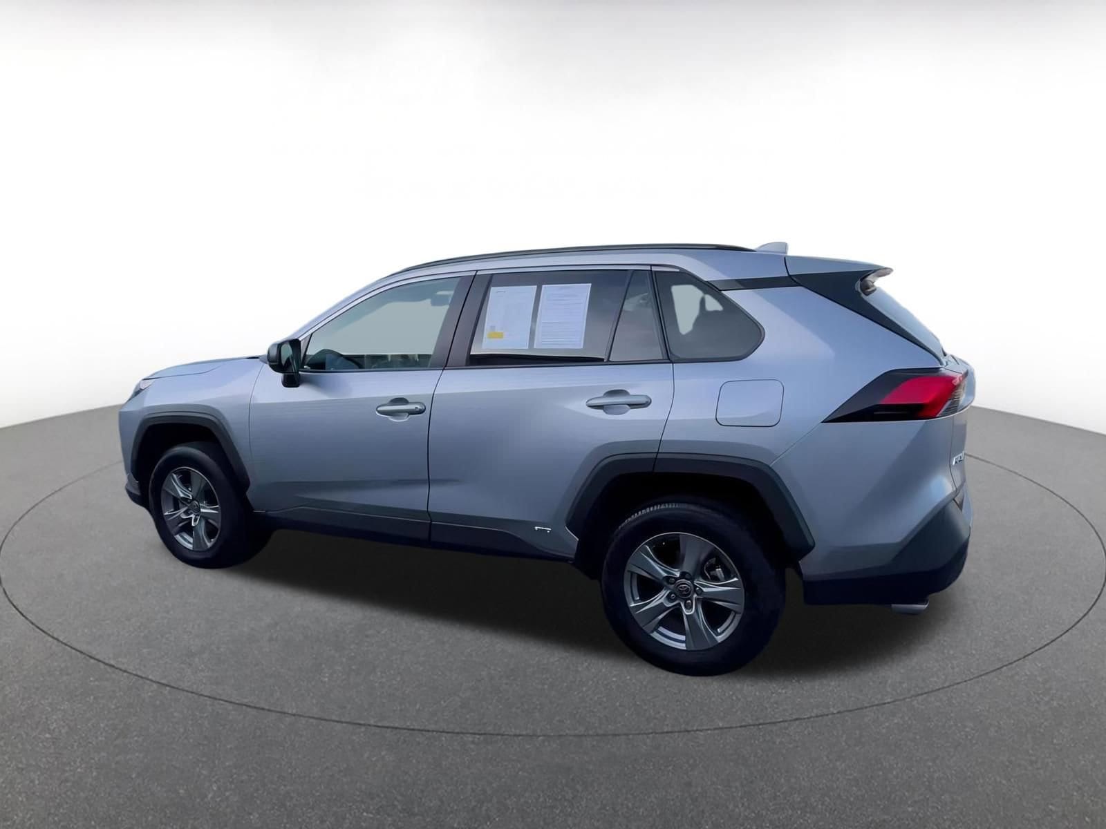 Thumbnail: 2025 Toyota RAV4 - 10