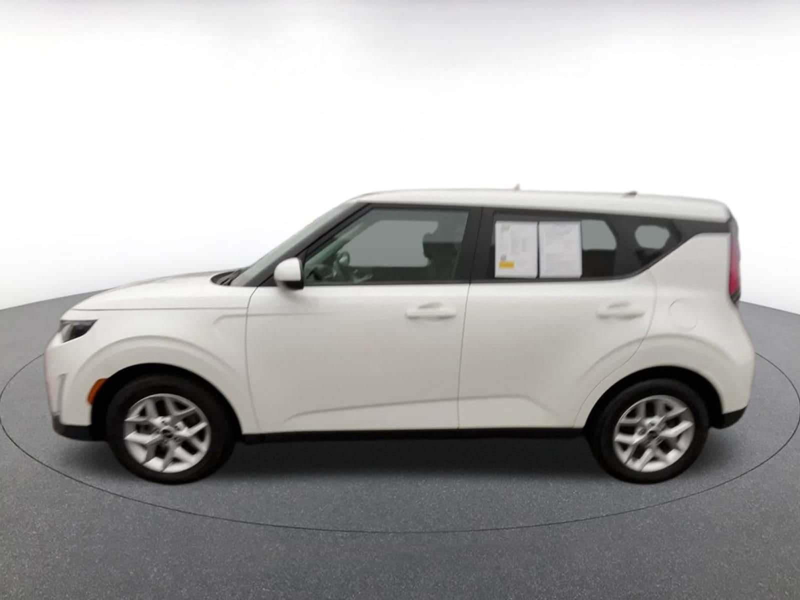 Thumbnail: 2025 Kia Soul - 8