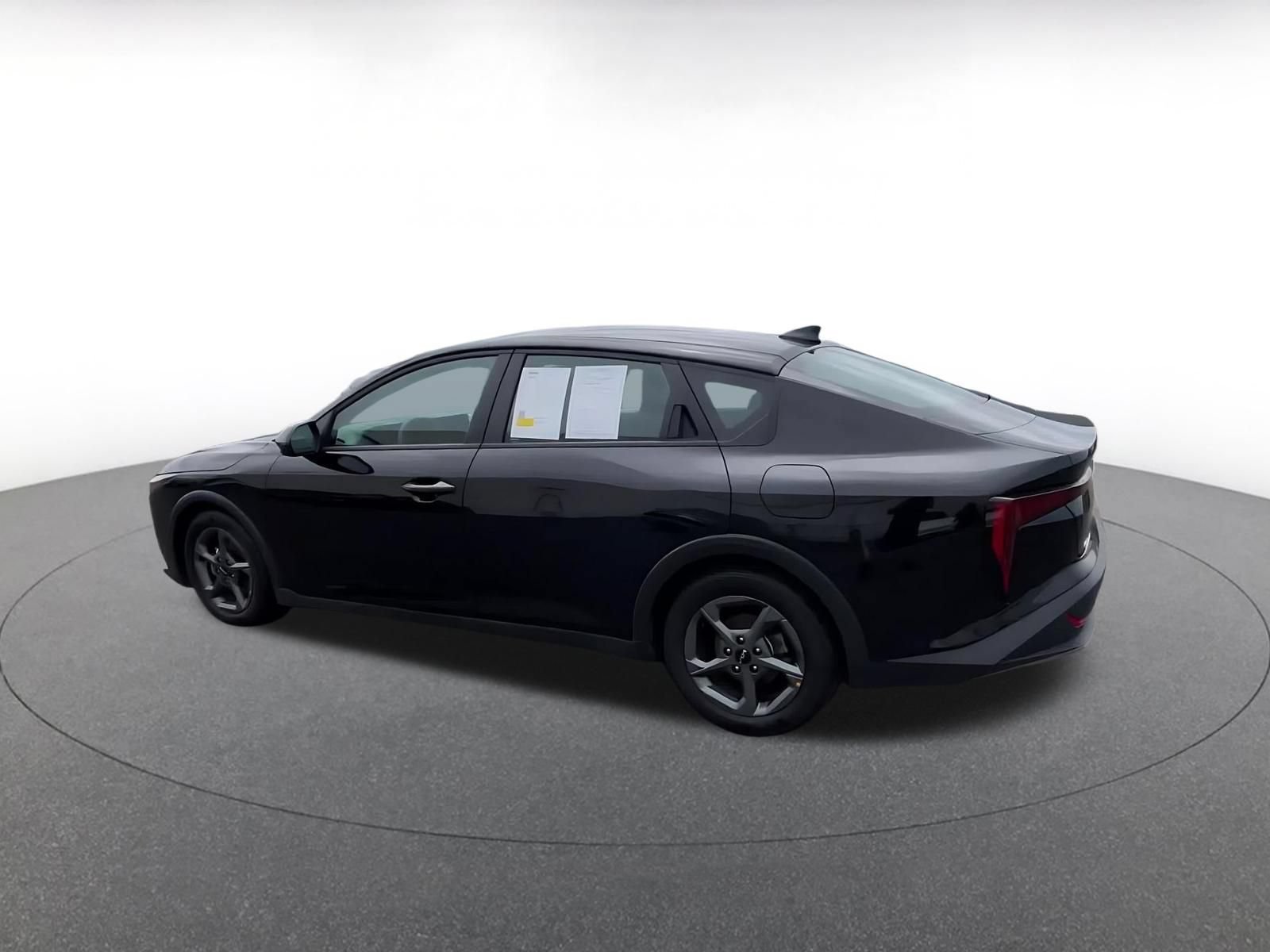 Thumbnail: 2025 Kia K4 - 10