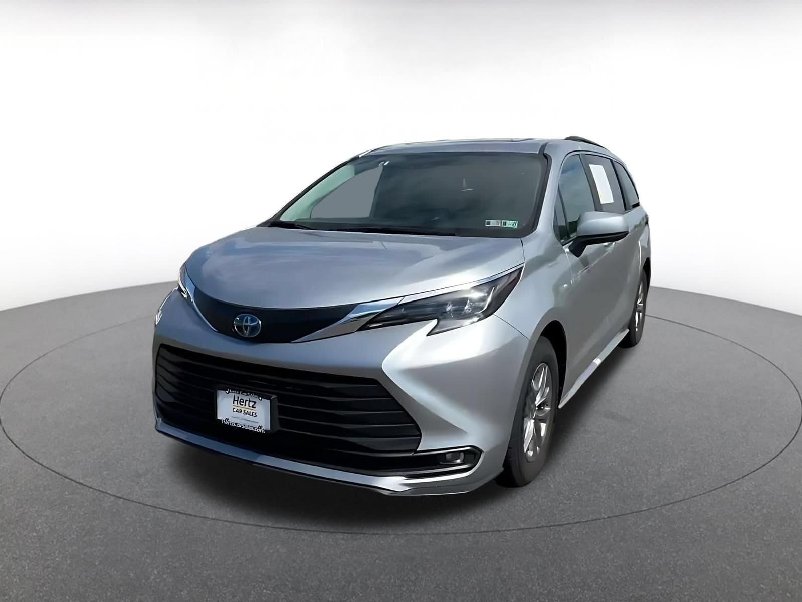 Thumbnail: 2025 Toyota Sienna - 6