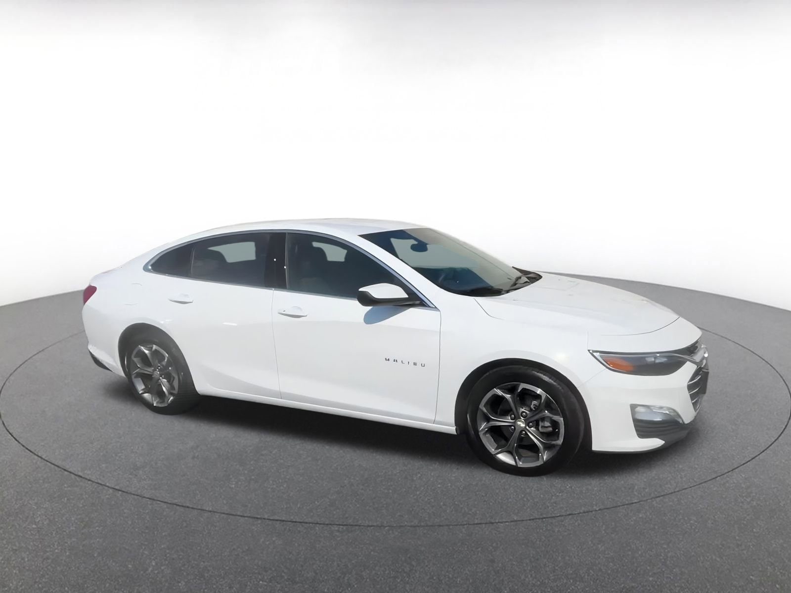 Thumbnail: 2024 Chevrolet Malibu - 2
