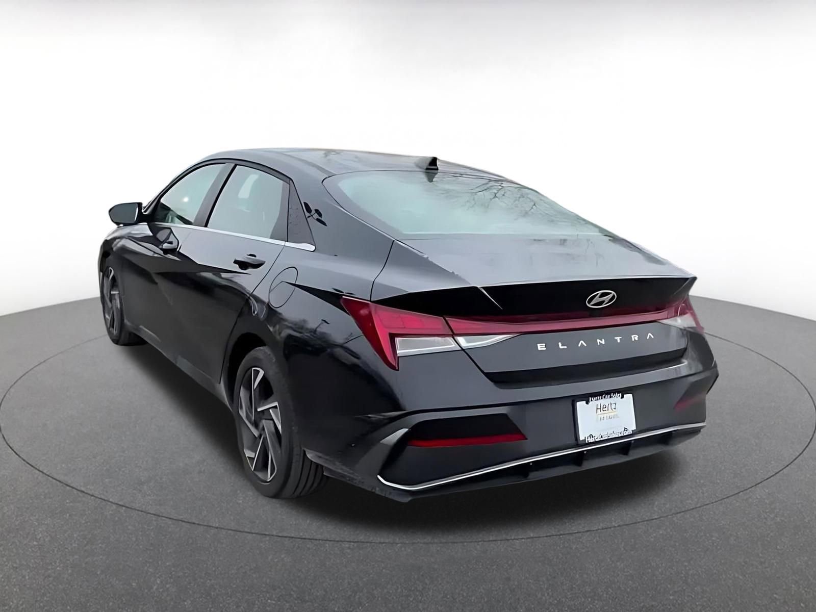 Thumbnail: 2025 Hyundai Elantra - 11