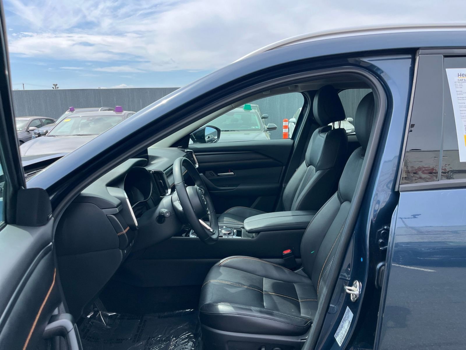 Thumbnail: 2025 Mazda CX-50 - 28