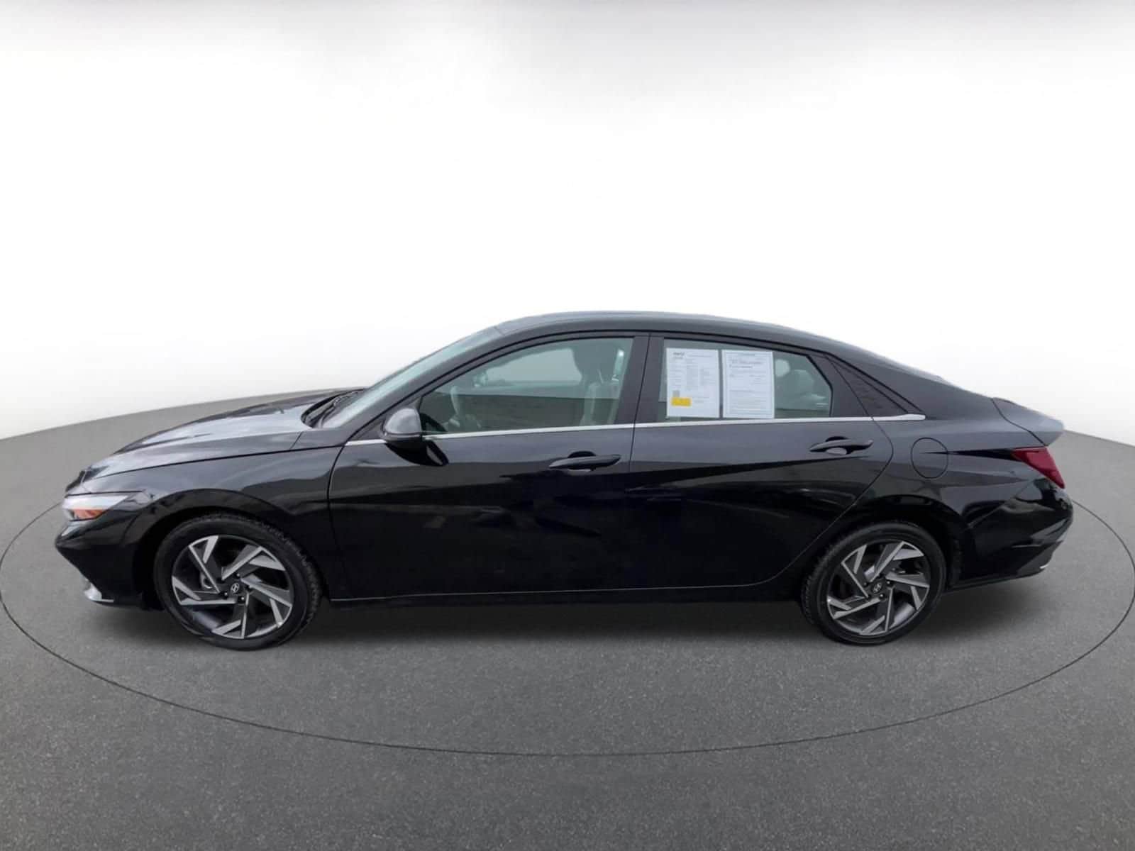 Thumbnail: 2025 Hyundai Elantra - 8