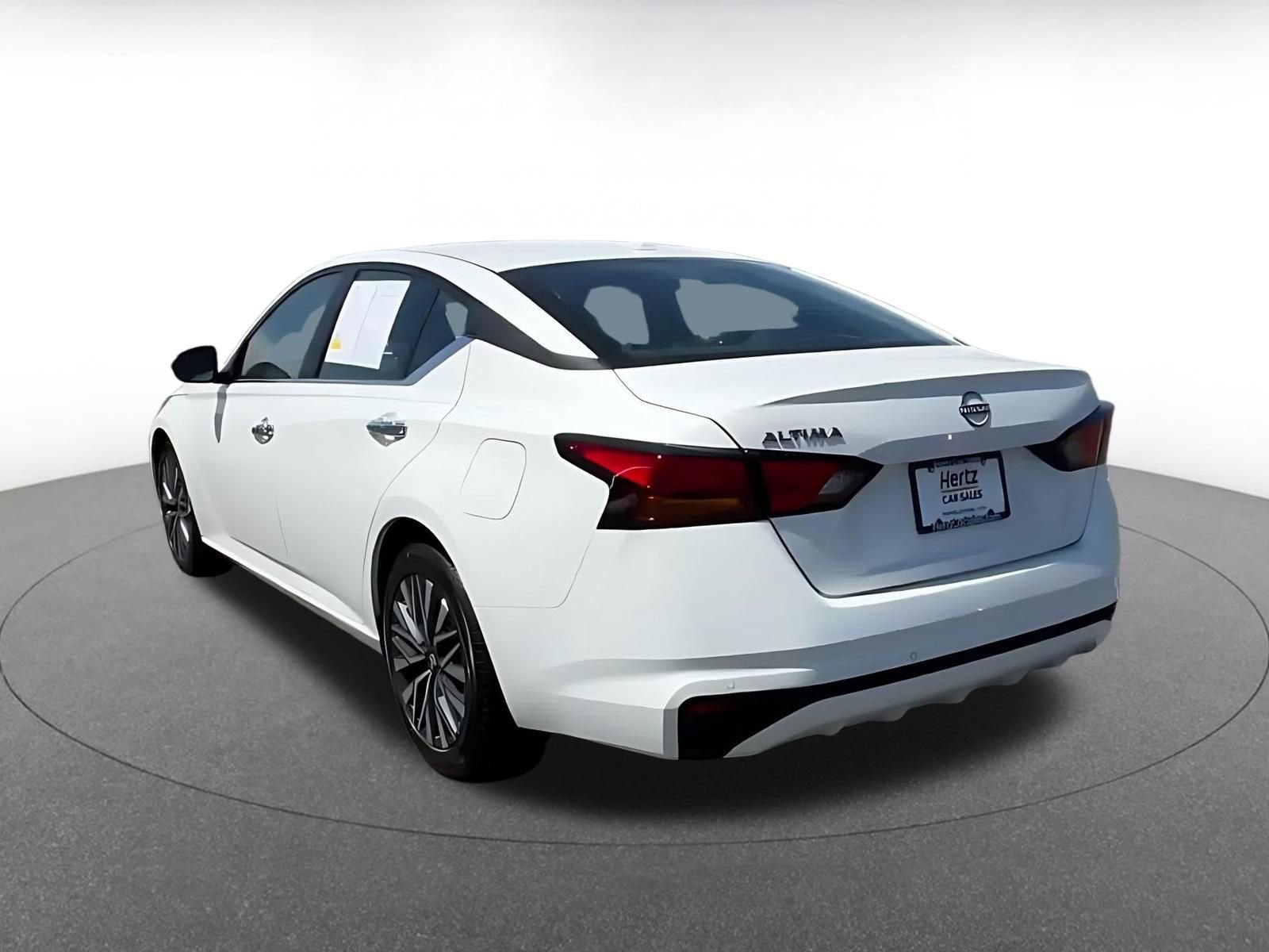 Thumbnail: 2025 Nissan Altima - 11