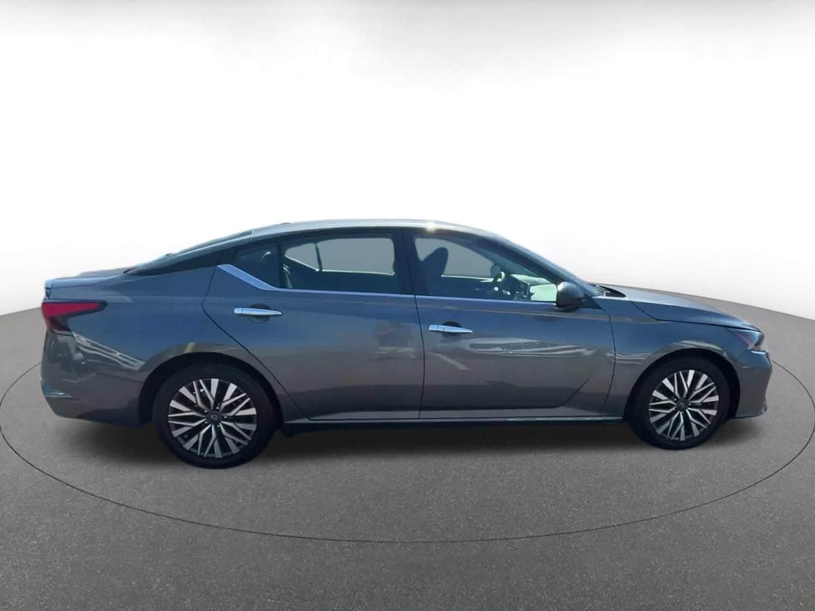 Thumbnail: 2025 Nissan Altima - 13