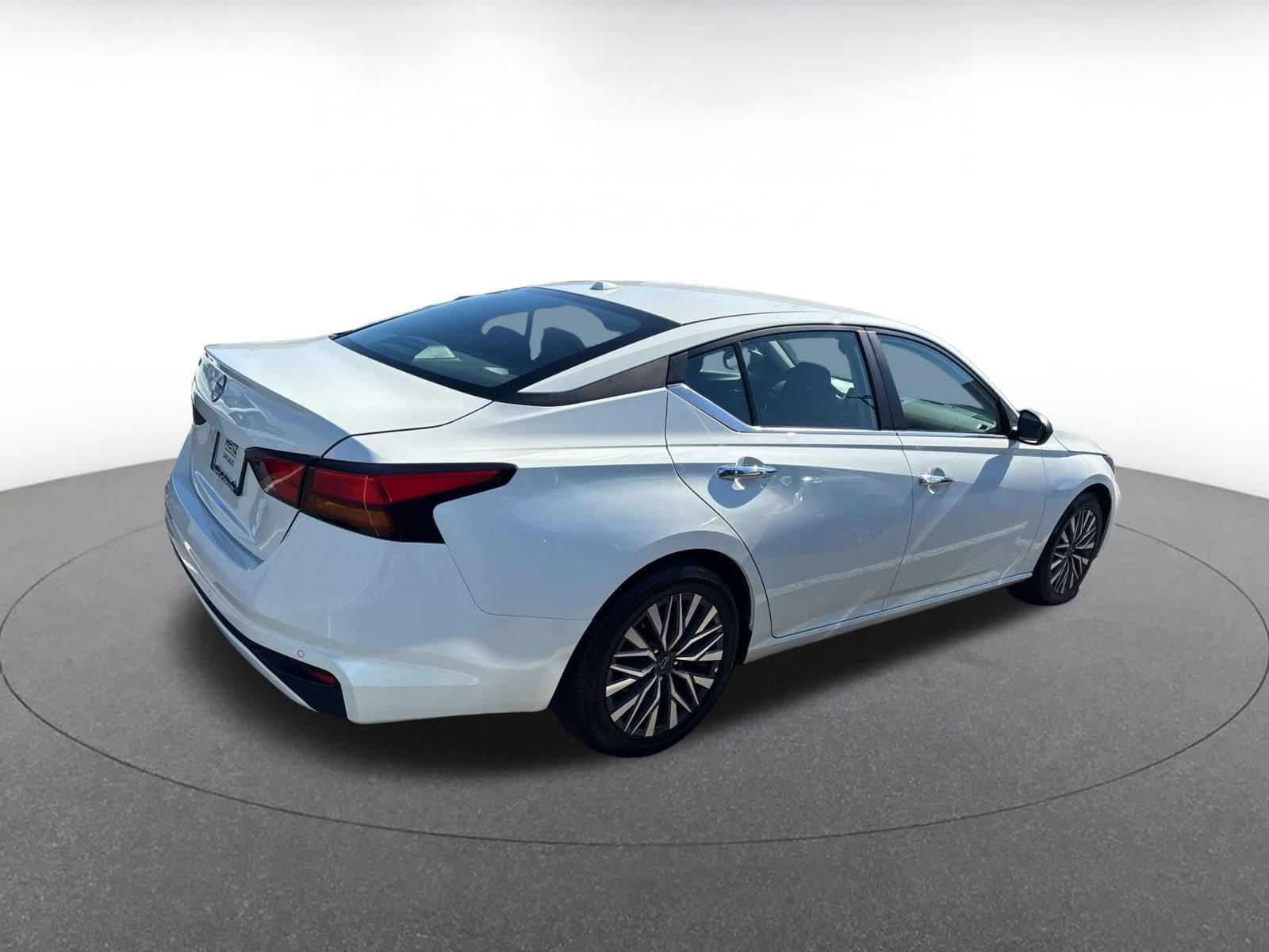 Thumbnail: 2025 Nissan Altima - 16