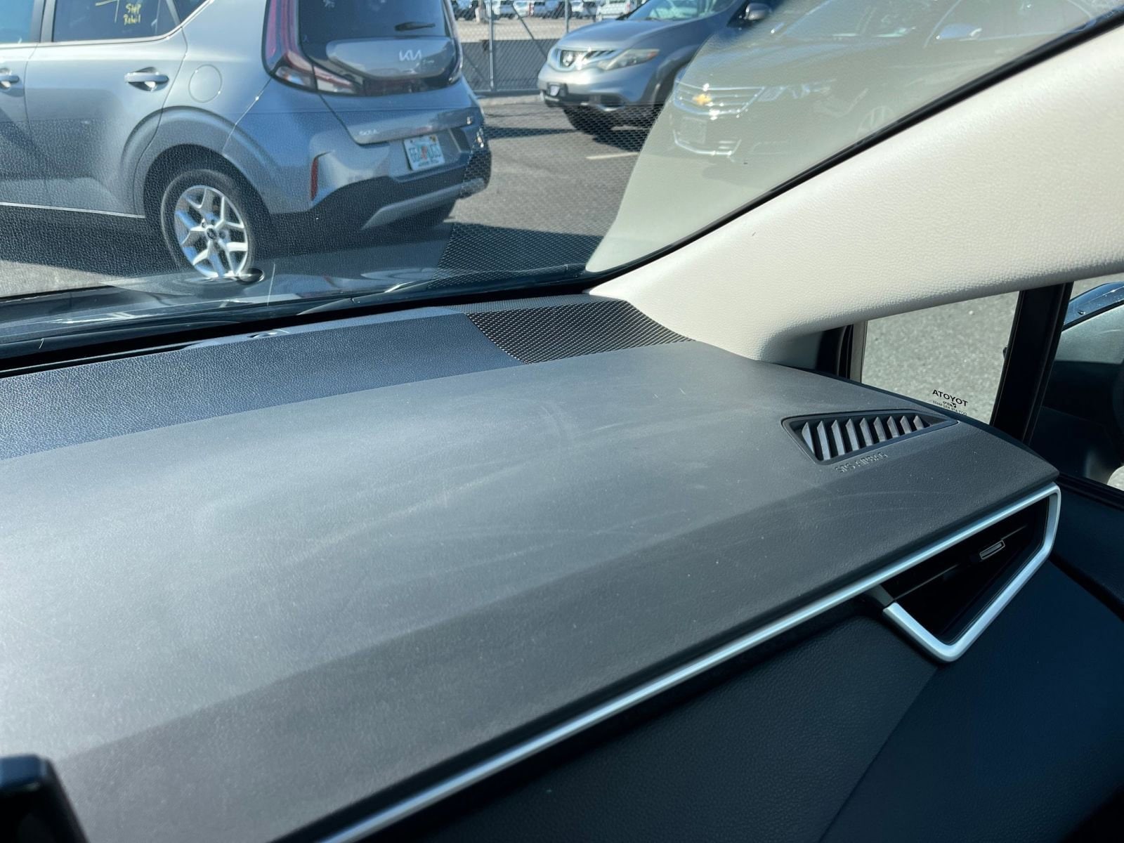 Thumbnail: 2025 Toyota Corolla - 34