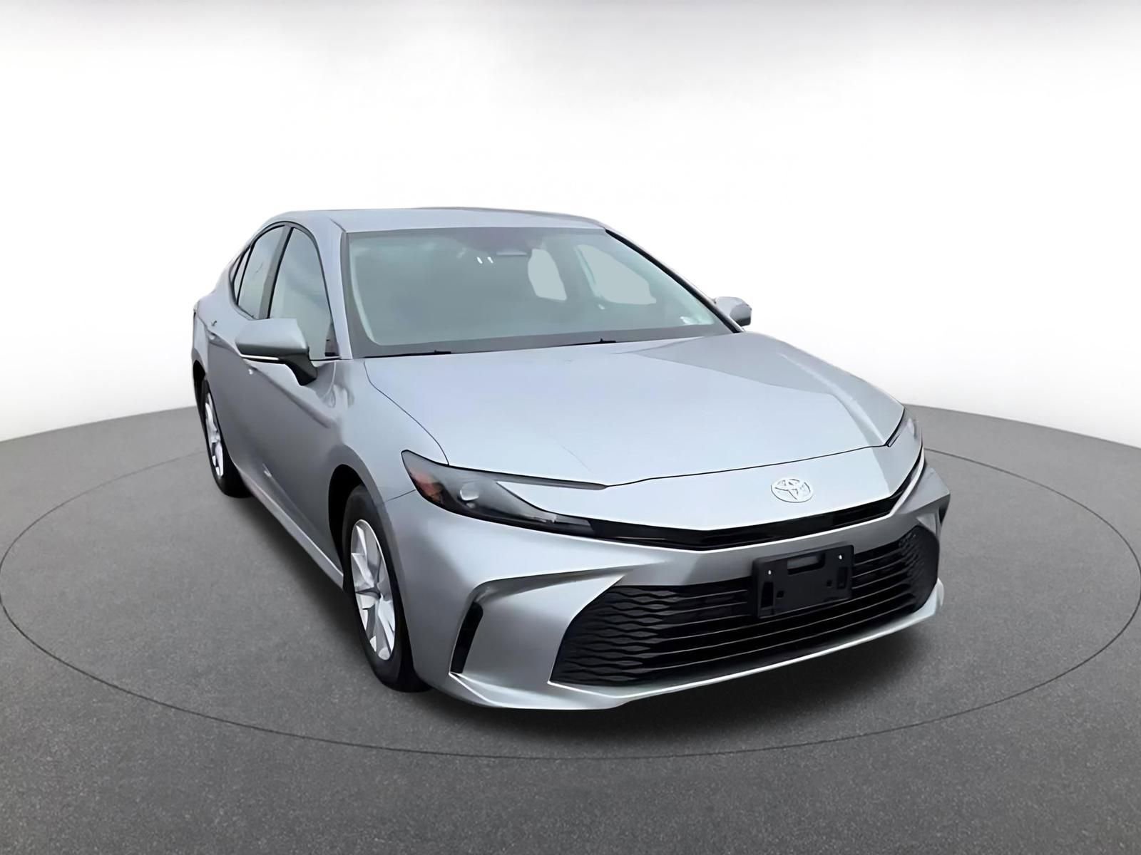 Thumbnail: 2025 Toyota Camry - 3