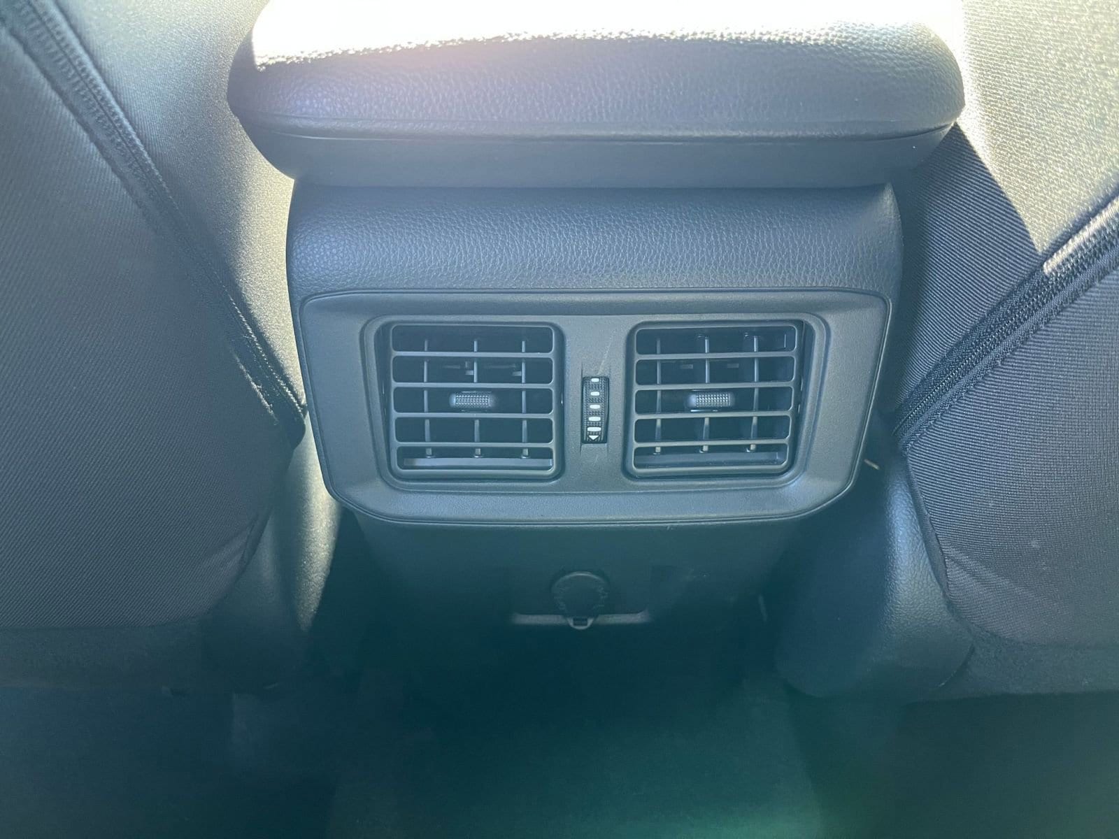 Thumbnail: 2025 Toyota RAV4 - 23