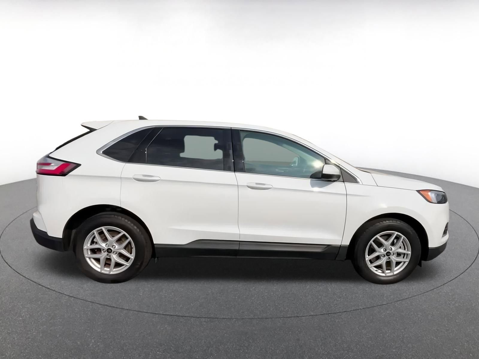 Thumbnail: 2024 Ford Edge - 16