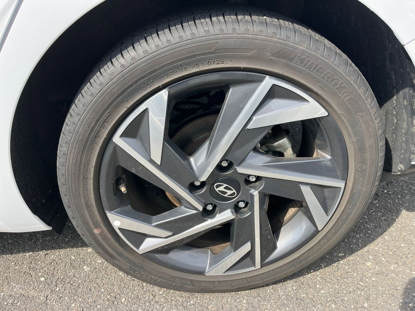 Thumbnail: 2025 Hyundai Elantra - 31