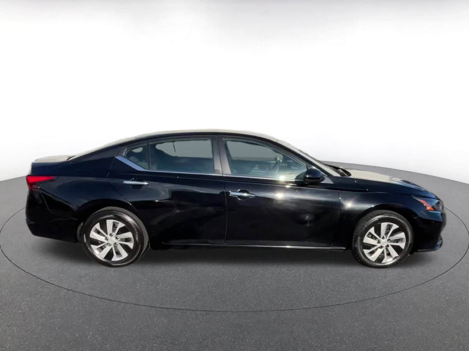 Thumbnail: 2023 Nissan Altima - 16