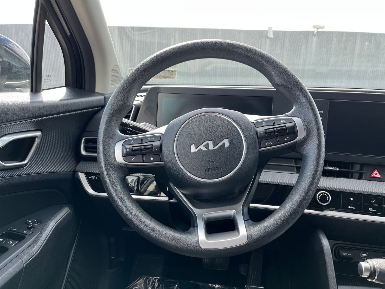 2024 Kia Sportage LX 26