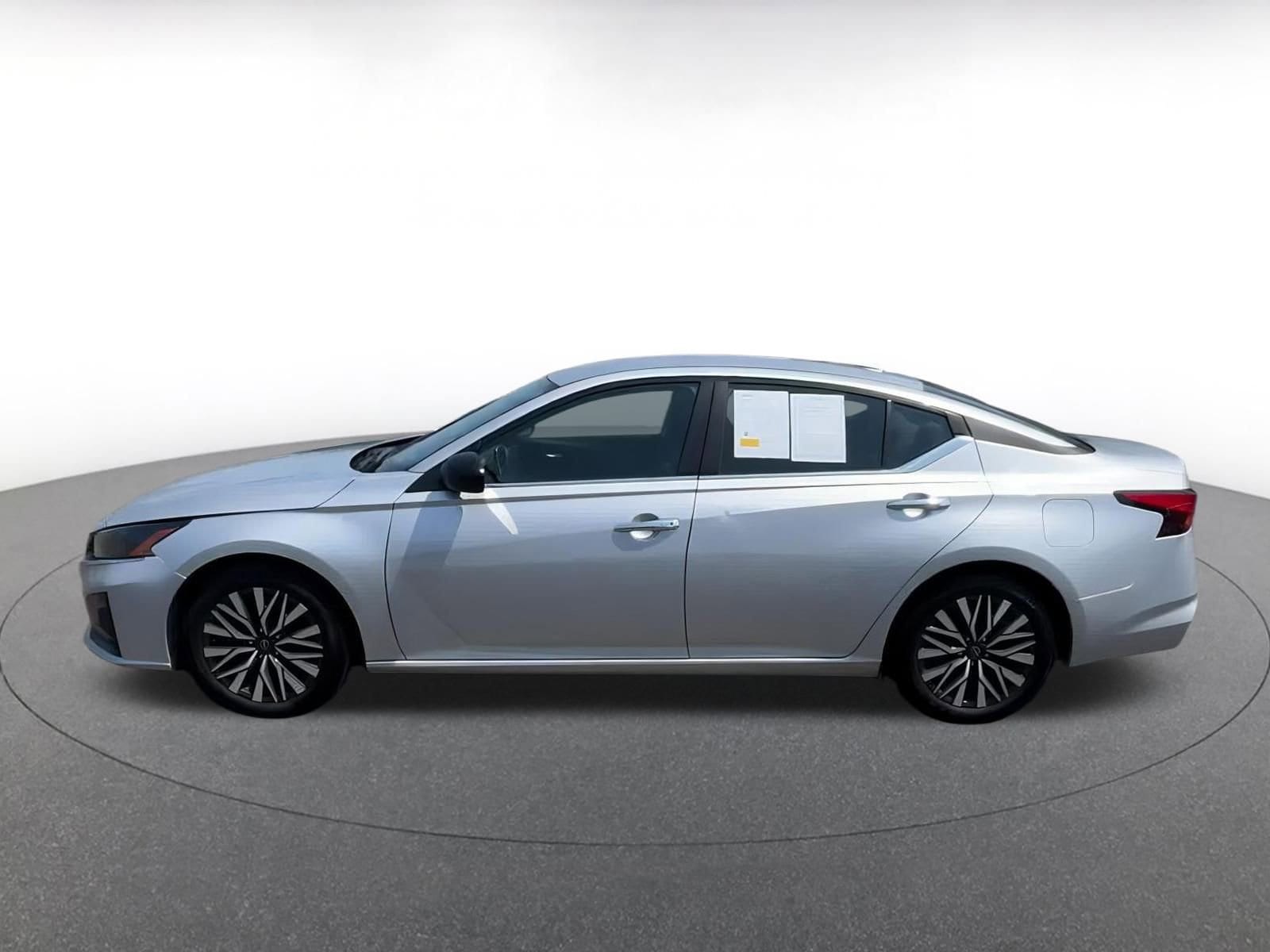 2024 Nissan Altima SV 8